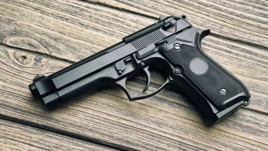 تعرف على تفسير رؤية المسدس أو السلاح في المنام والحلم للرجل والمتزوجة والعزباء لابن سيرين